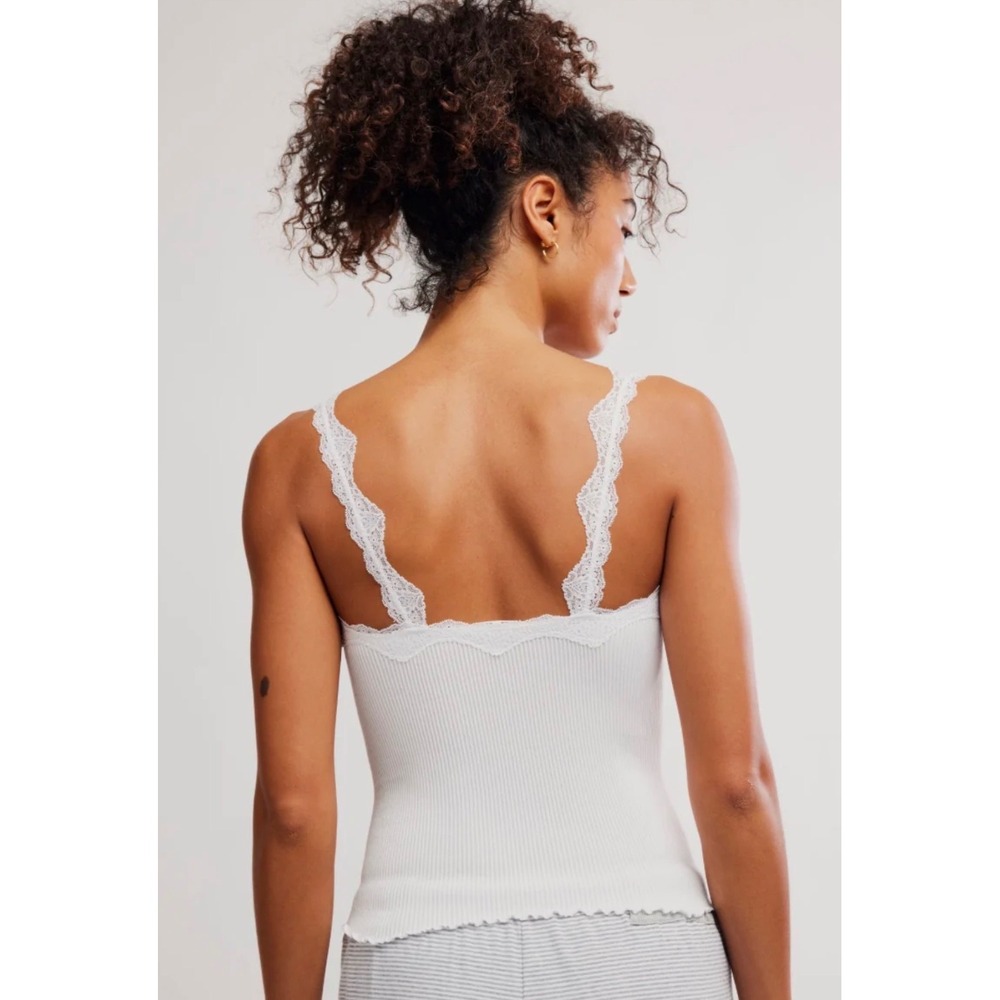Spring Fever Lace Ribbed Tank Cami - Picture 2 of 3